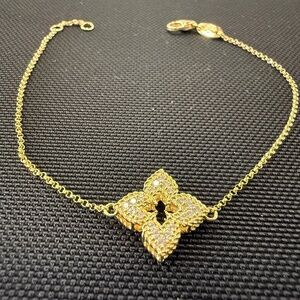 New Roberto Coin .15ctw Diamond Venetian Princess Bracelet. $2700 retail.